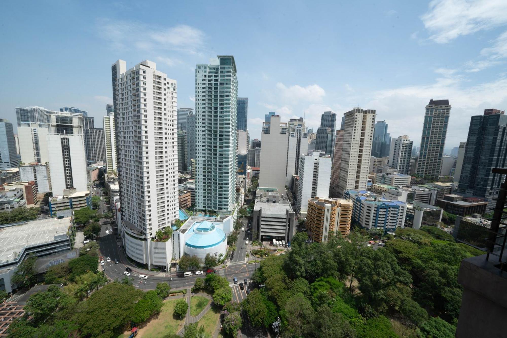 Kl Tower Makati Apartments By Ph Staycation Manila Exterior foto